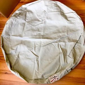 New 32” round, Cabela’s tan dog bed cover